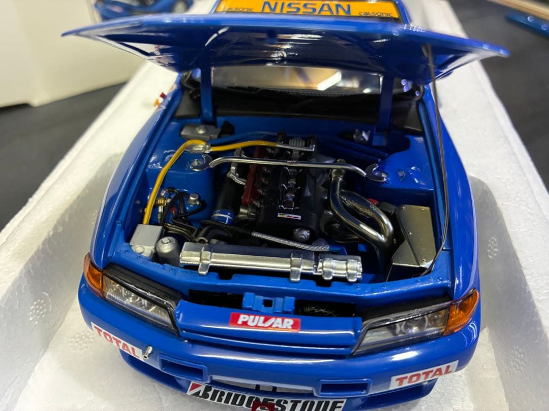 オートアート 1/18 日産スカイラインGT-R R32 カルソニック1990