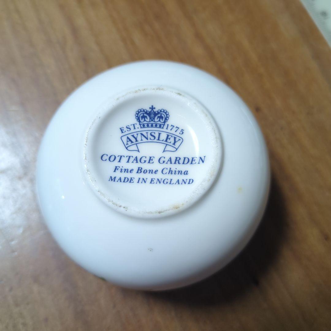 ティーセット　イングランド　陶器製　ミルク＆シュガー入れ