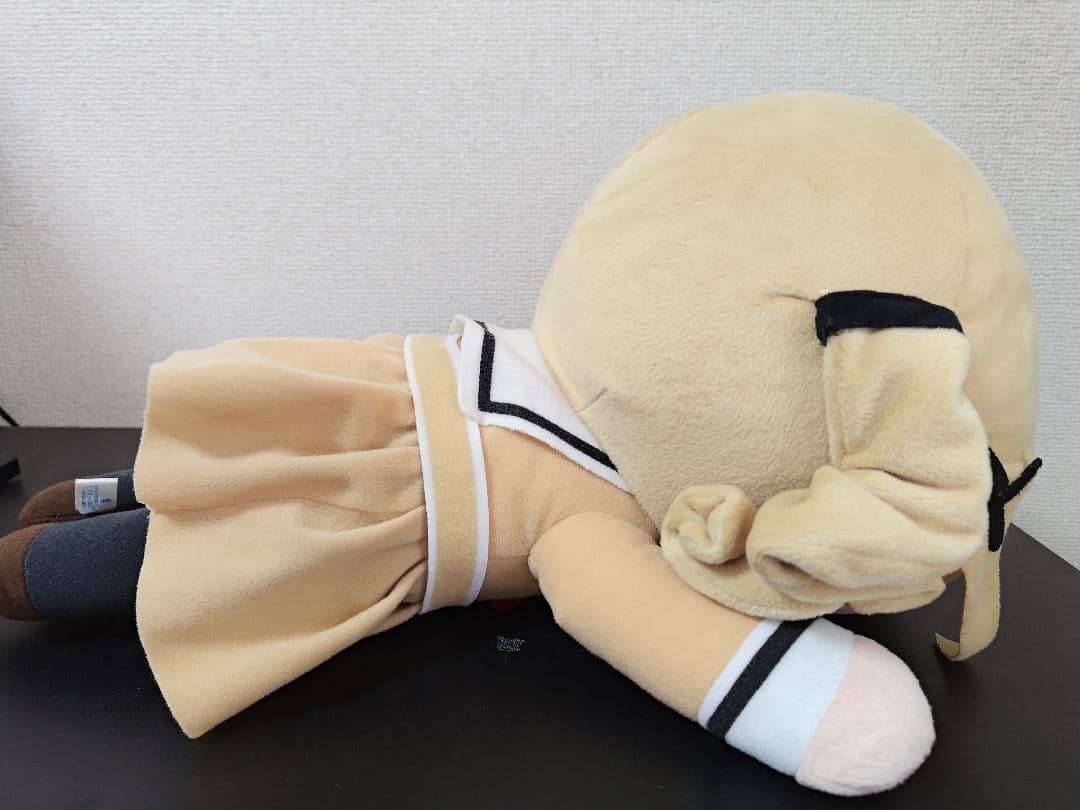 【美品】バンドリ　メガジャンボ寝そべりぬいぐるみ　市ヶ谷有咲