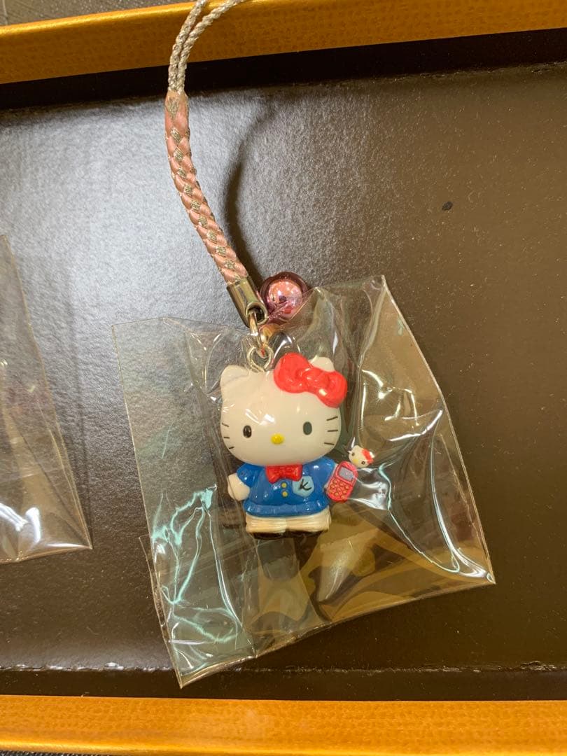 へ*可様 ハローキティ ストラップ クラブ活動は帰宅部キティ　昭和レトロ