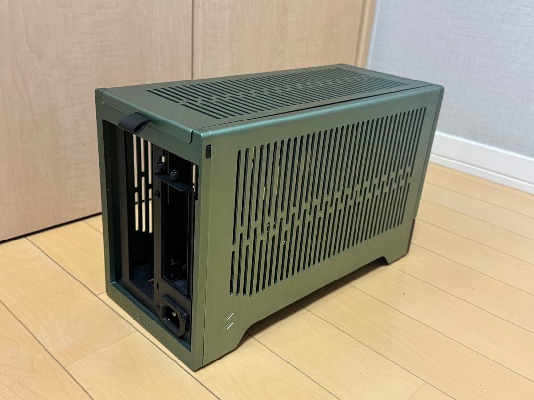 fractaldesign terra ITXケース