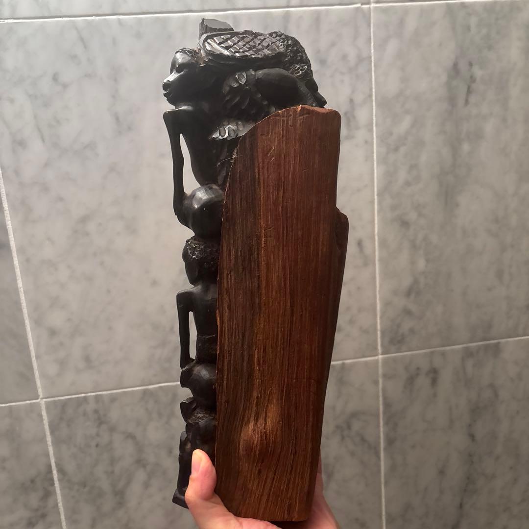 アフリカンアート　芸術的なマコンデアート　家族愛を感じるマコンデウジャマ