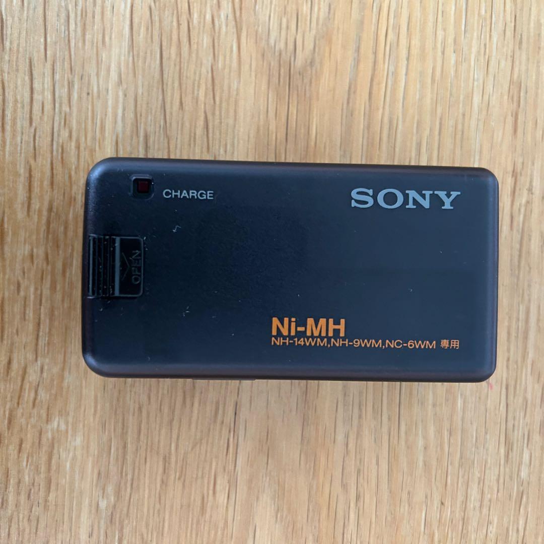 ポータブルプレーヤー SONY WM-EX677