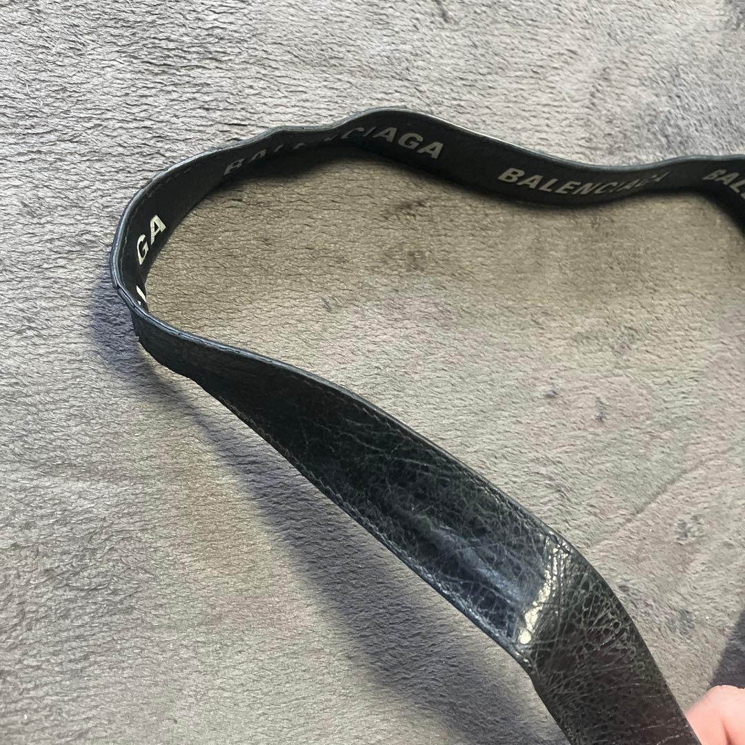 BALENCIAGA バレンシアガ ネックストラップ　ロゴ レザー　0705