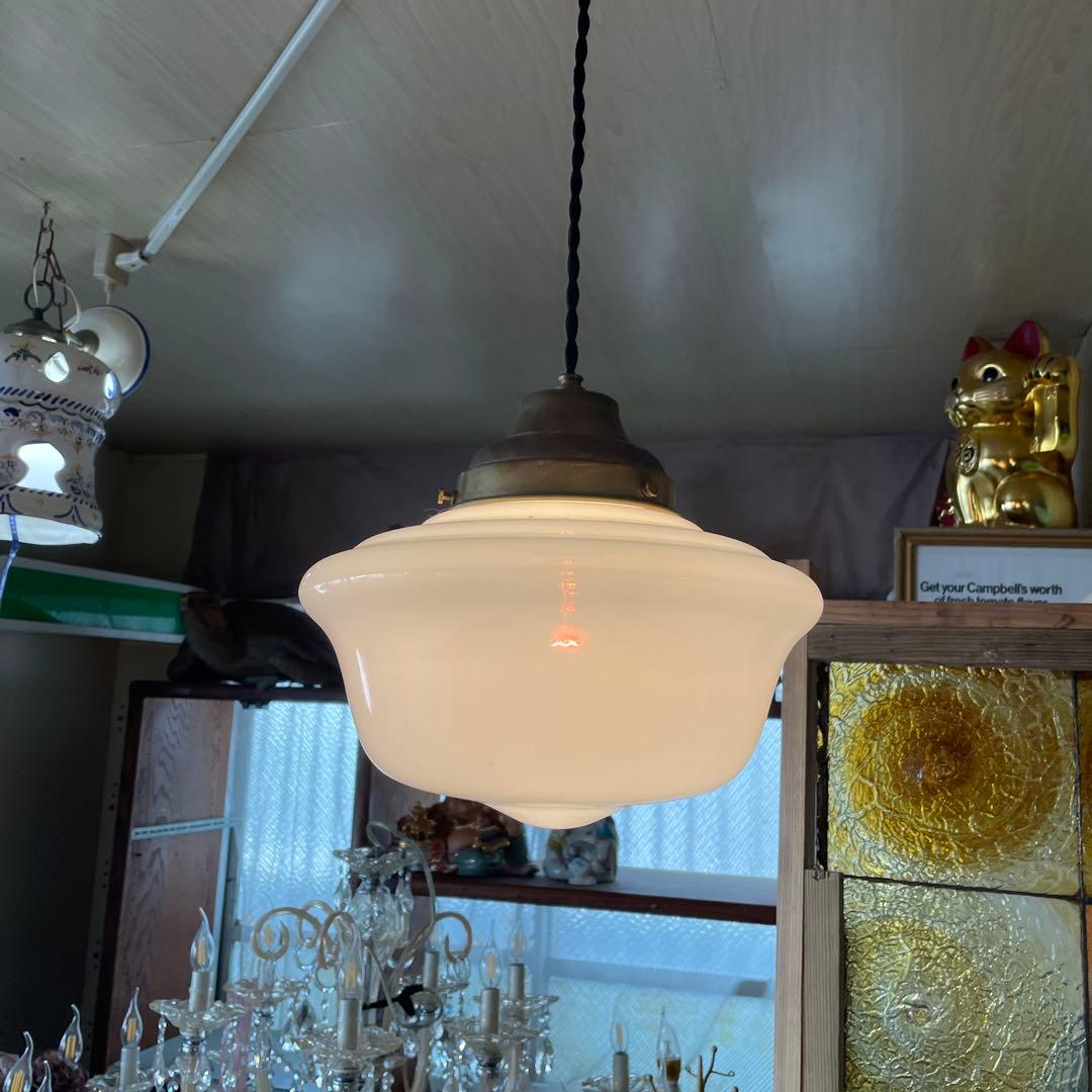 アンティーク・ミルクガラス天井吊り下げ ランプ