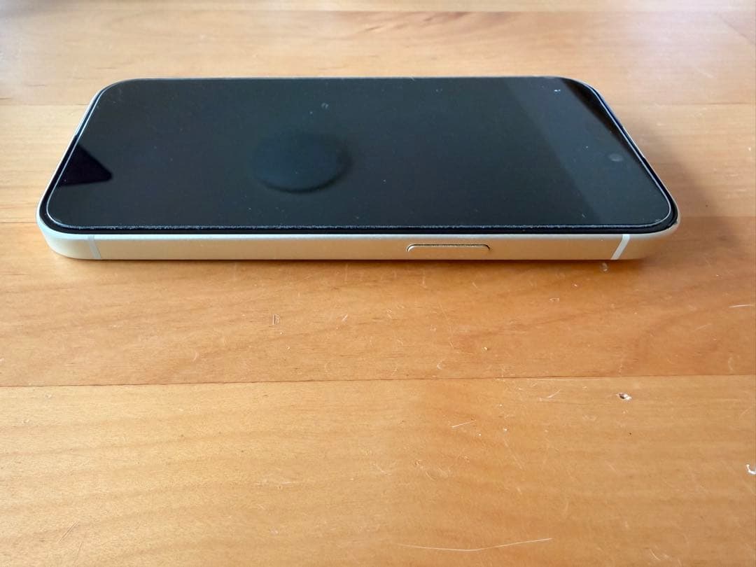 iPhone15イエロー 256G 88%MagSafeケース3点