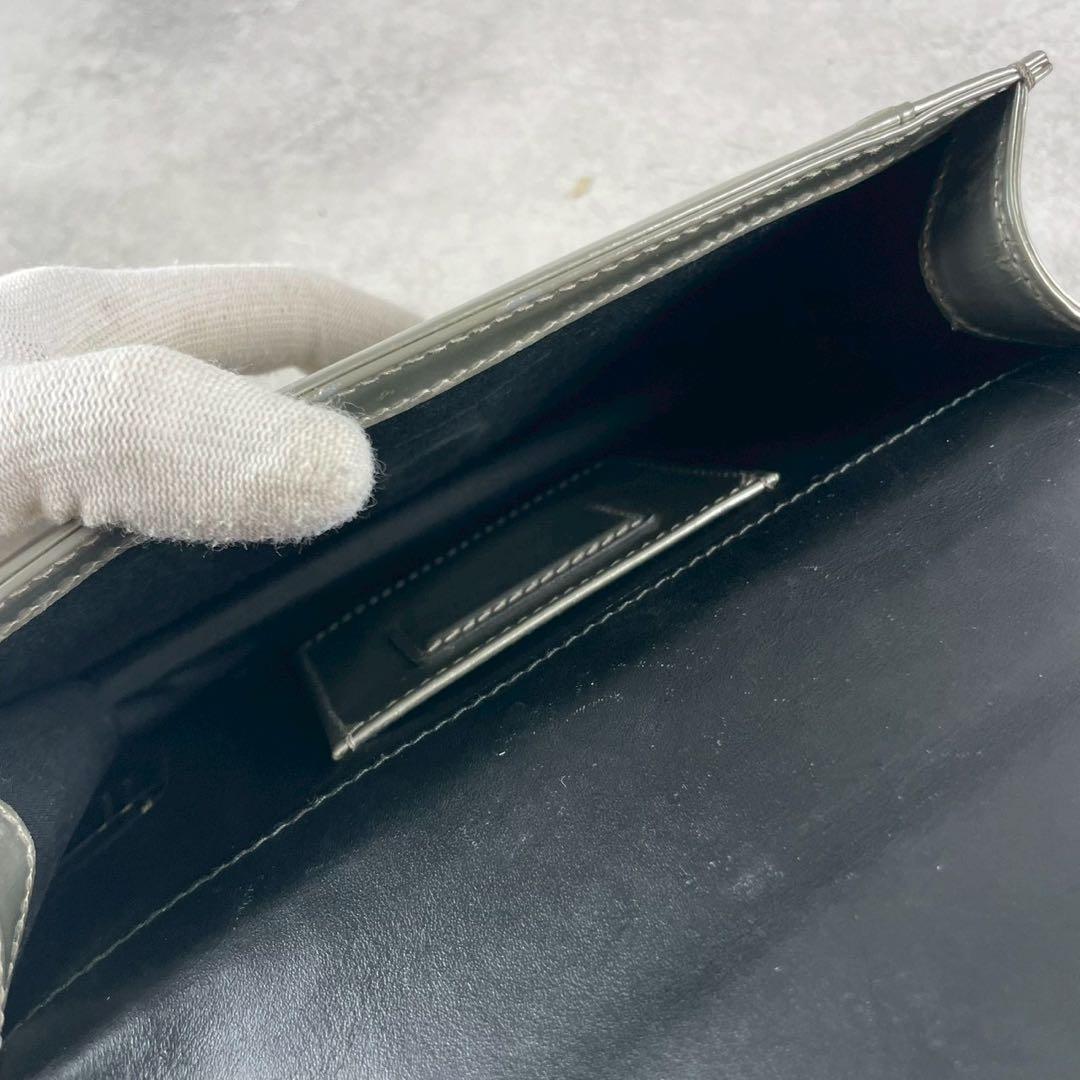 ブルガリ ショルダーバッグ セルペンティ パテントレザー シルバー