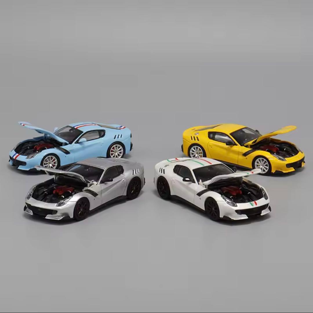 【限定499台】フェラーリF12 TDF ミニカー1/64スケール　ライトブルー