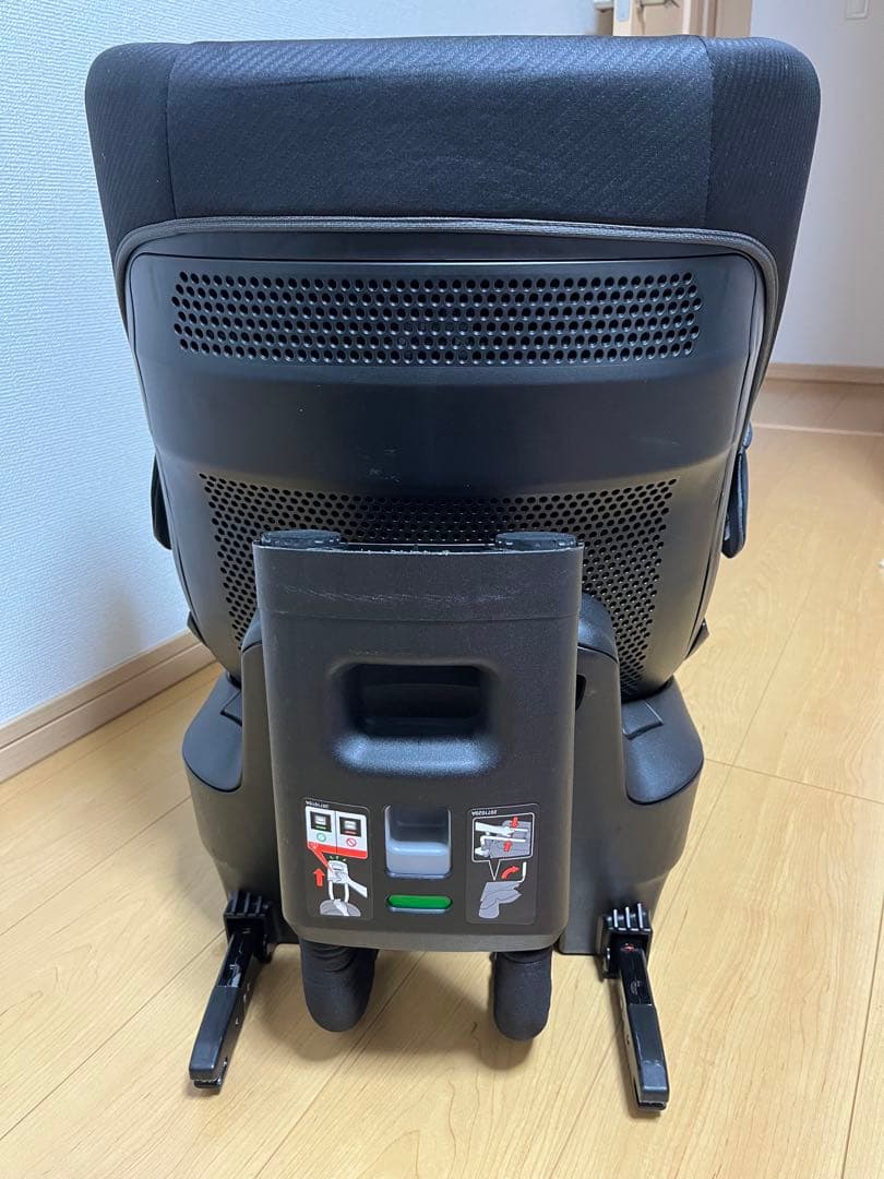 エールべべ　クルット4i プレミアム　チャイルドシート