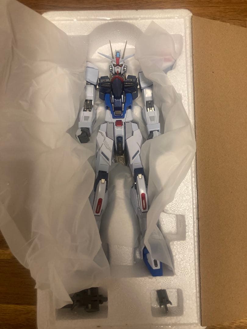 メタルビルド フリーダムガンダムCONCEPT2 SPARKLEVer.