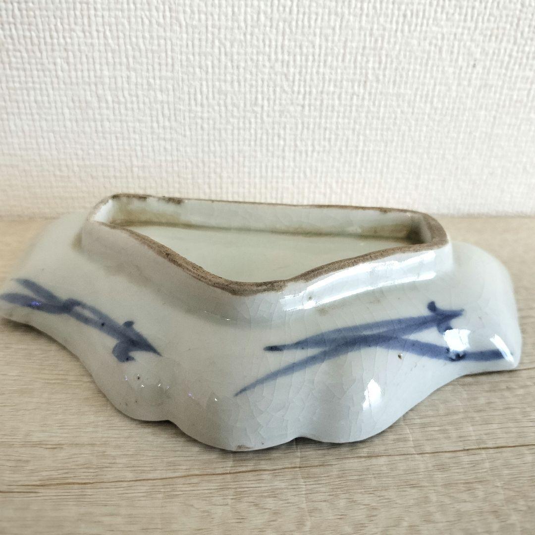 お値下げしました、古伊万里　染付　富士山型　コンニャク印判　三保松原図　小皿