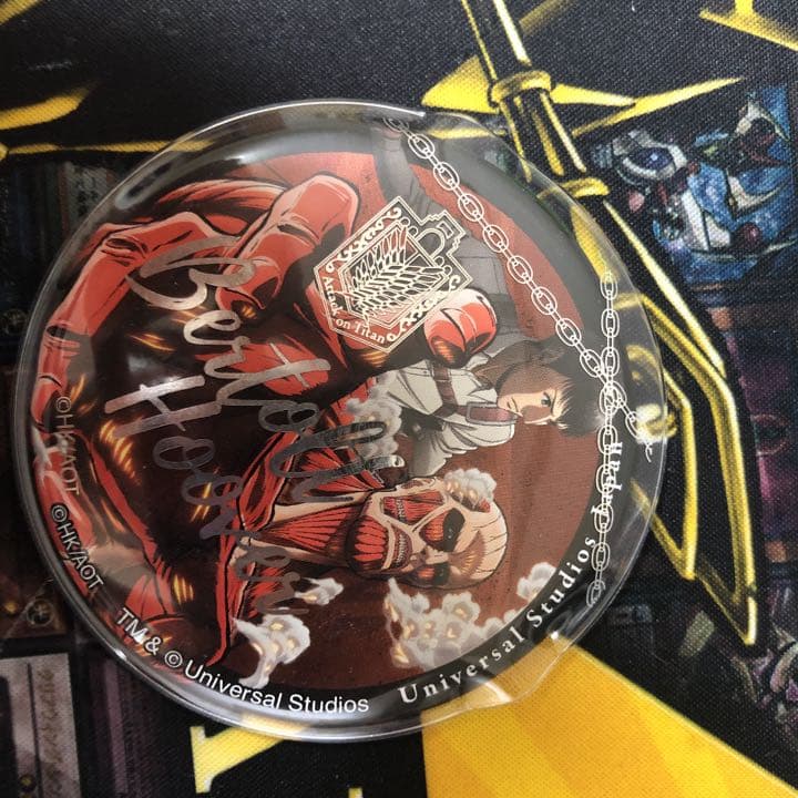 進撃の巨人バッジ「USJ限定商品」2020バージョン