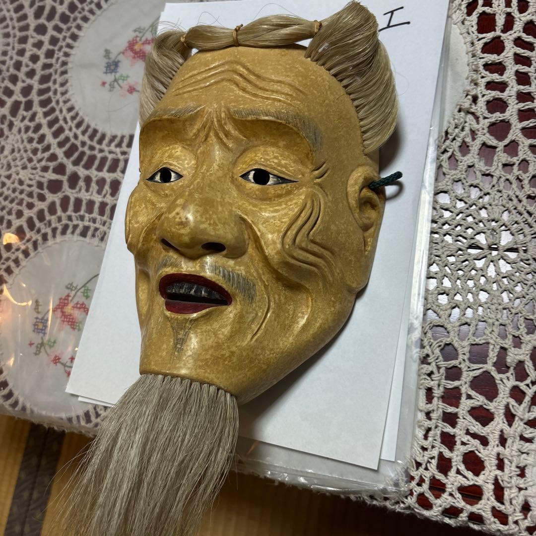 能面 木製 伝統的デザイン