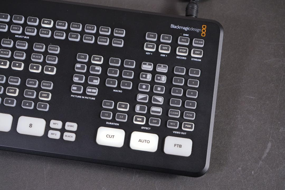 ATEM Mini Extreme ISO ケース付き ビデオスイッチャー