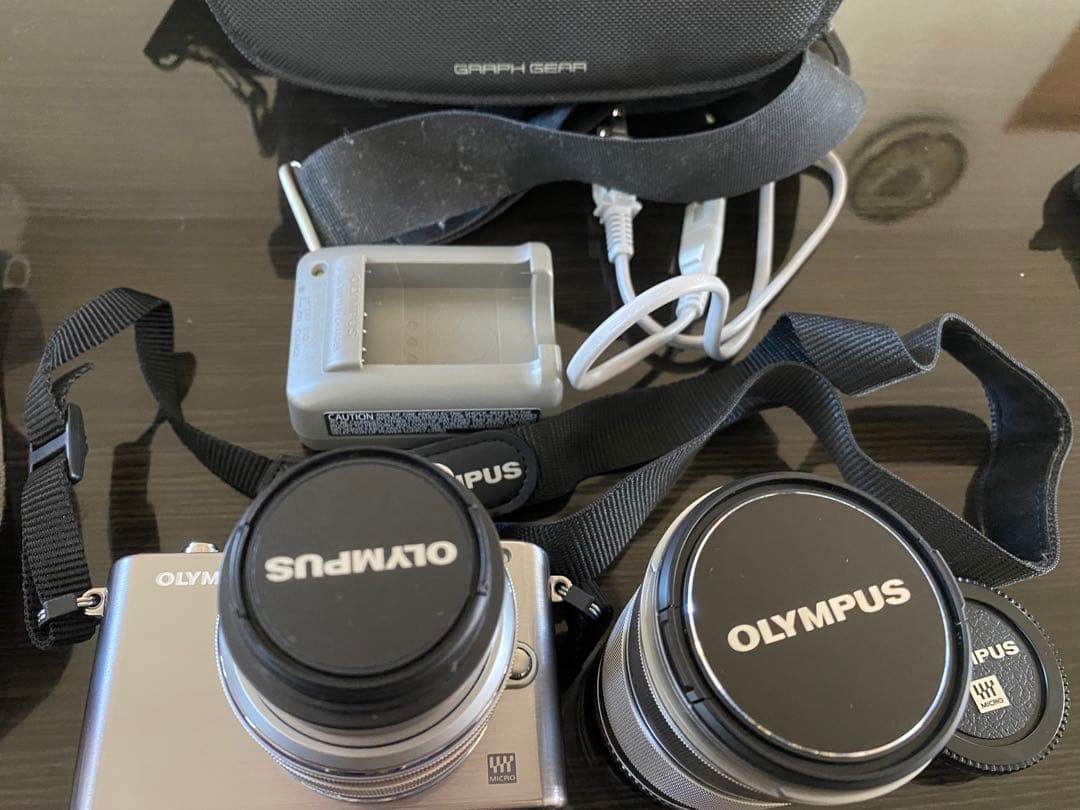 OLYMPUS コンパクトデジタルカメラ 標準ズームレンズ付き