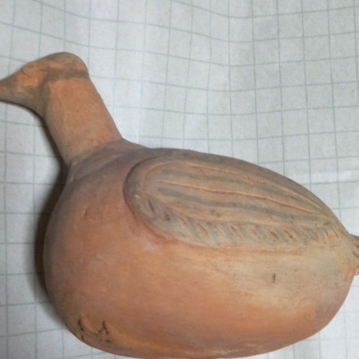 南米遺跡　鳥　陶器