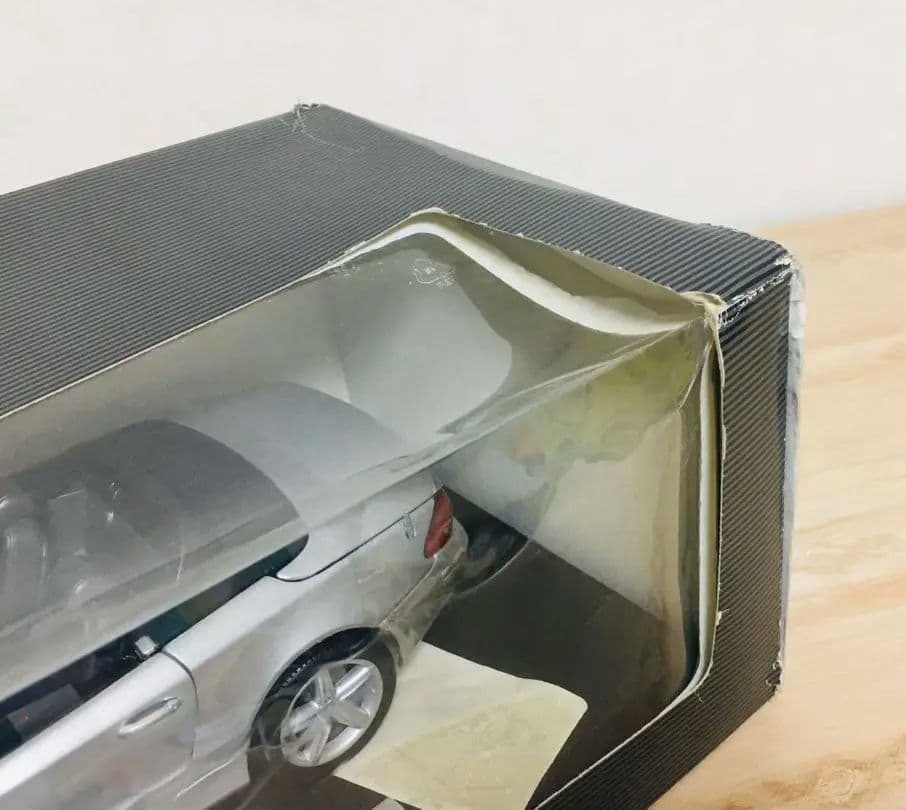 新品▼メルセデスベンツ 模型 ディスプレイ 鑑賞用 ミニカー 1/18 SL