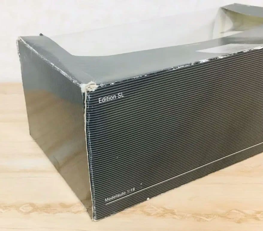 新品▼メルセデスベンツ 模型 ディスプレイ 鑑賞用 ミニカー 1/18 SL