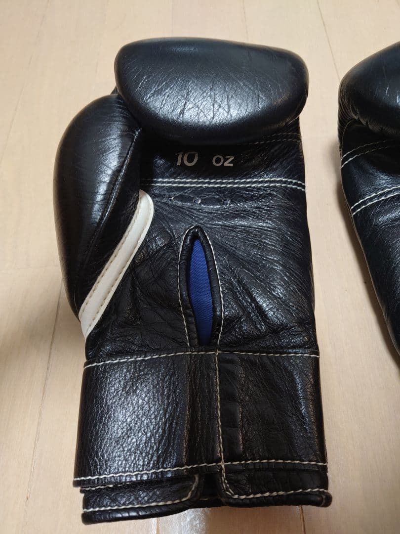 ウ*グ様 Winningボクシンググローブ