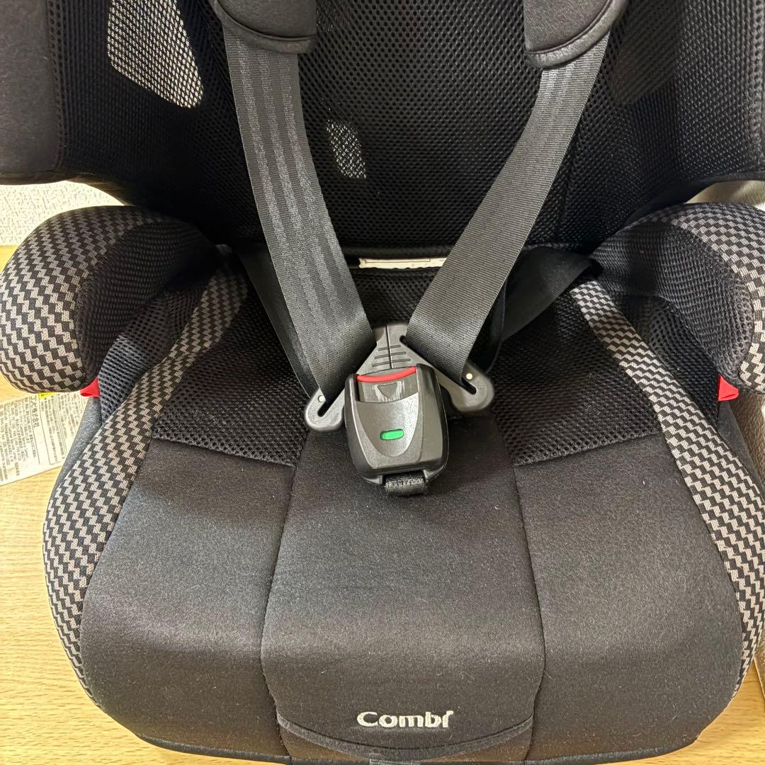 コンビ ジョイトリップ エアスルー GG EN ブラック ジュニアシート