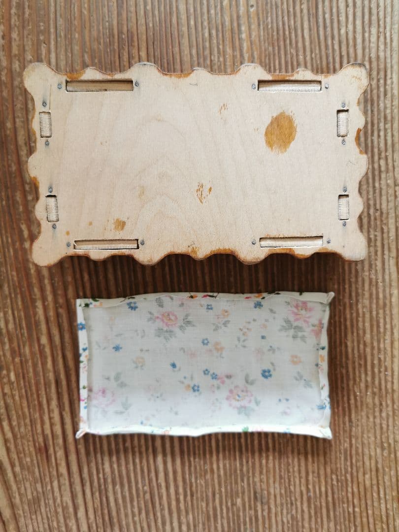 アンティークベルギー 透かし五面草花紋彫 木製小箱 小物入れ アール・ヌーヴォー