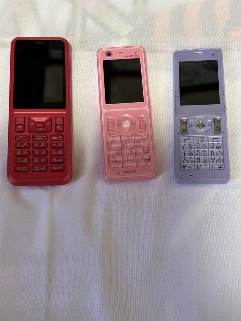 ウィルコム 電話機 ハニービー、スウィーテァ DIGNO 3台とアダプター