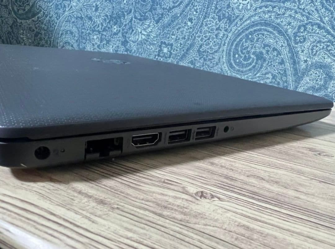 HP 250 G7 8世代 i5 8265U 512G/SSD 16G