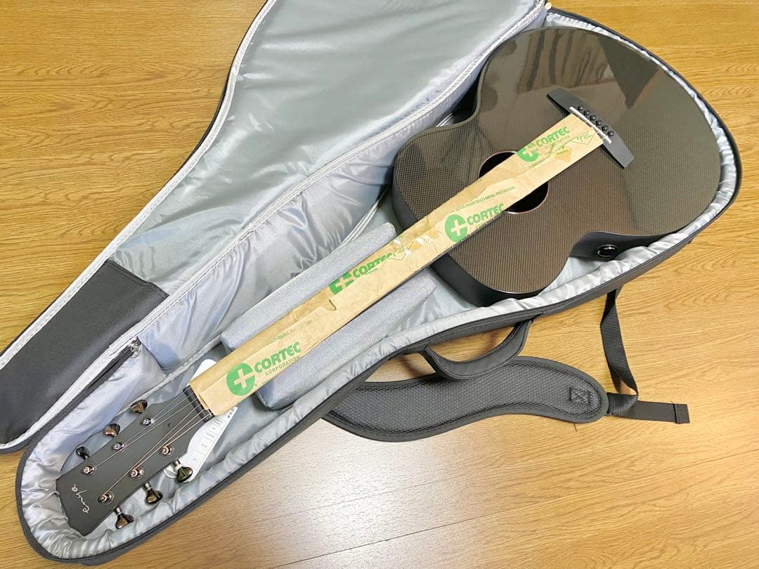 【超美品】Enya/エンヤ X3 Pro Mini カーボンギター