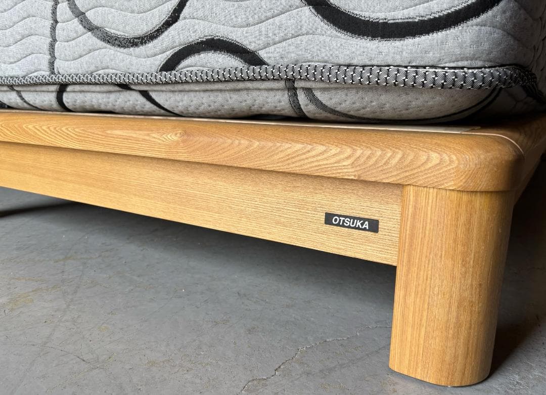 ここ 最高級 Simmons シングル未使用マットレスのみ美品