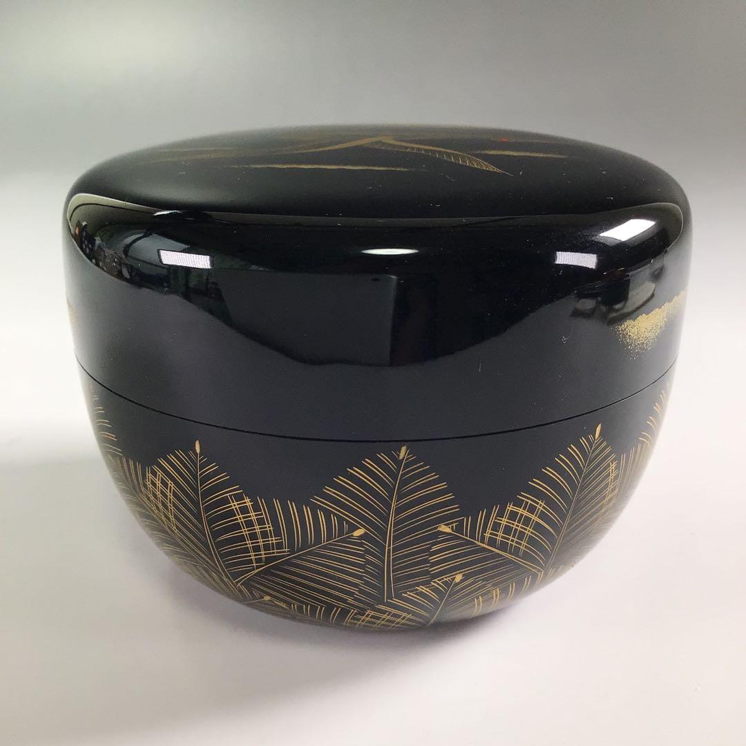 Ｐ８９３　棗　『前志芸男作』『沈金』『松に鶴蒔絵』『平棗』　共箱　茶道具