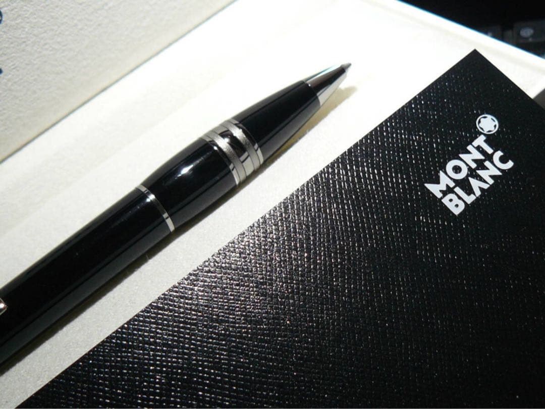 モンブラン　★完売のスターウォーカー極上逸品！★ミッドナイトブラック・ボールペン