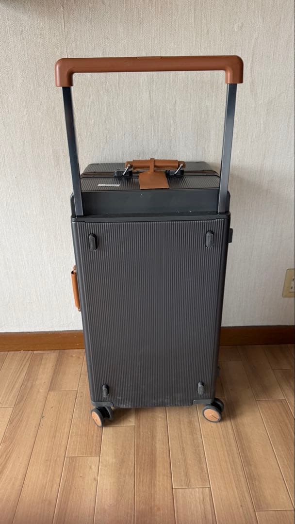 D*l様 大型スーツケース キャリーケース