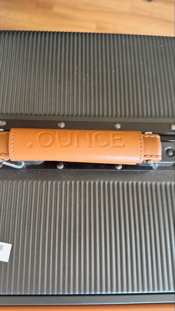 D*l様 大型スーツケース キャリーケース