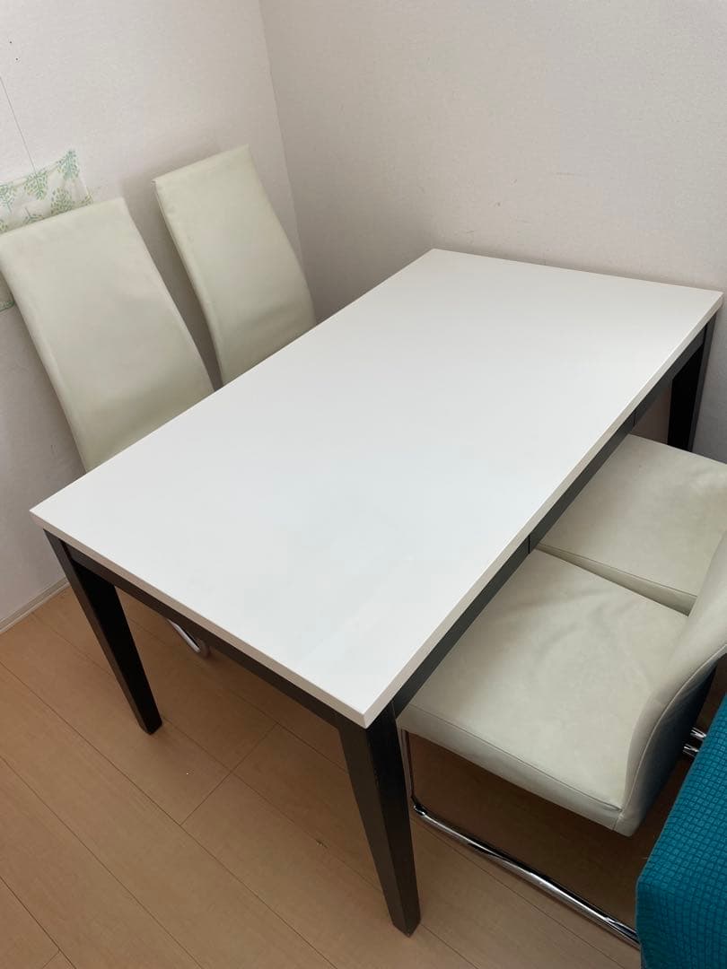 売り切り価格！ニトリ　ダイニングテーブル　135×80×70 引き出し付き