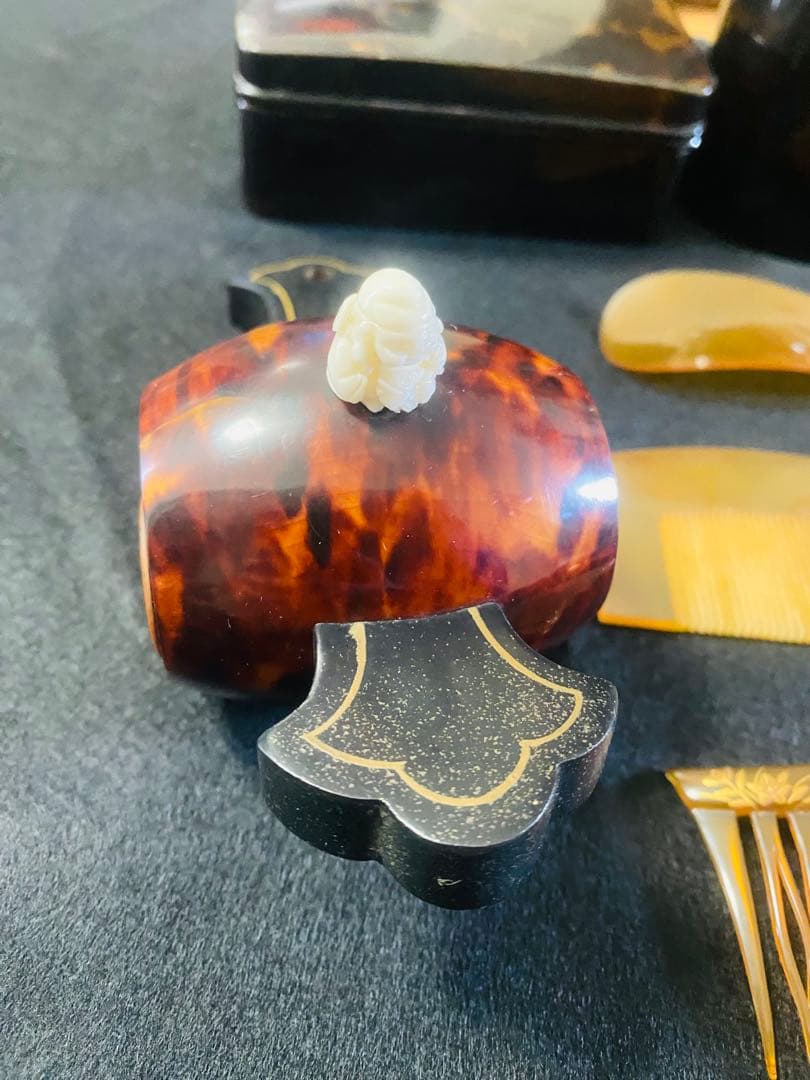 本鼈甲　まとめ売り　小槌　鼈甲　白甲　アクセサリー　櫛　在銘　良生　小物入れ