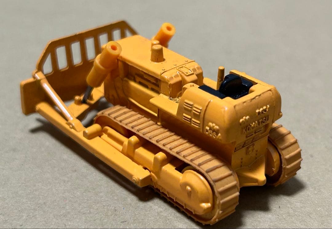 トミカ 黒箱70 小松 D65A レーキドーザ
