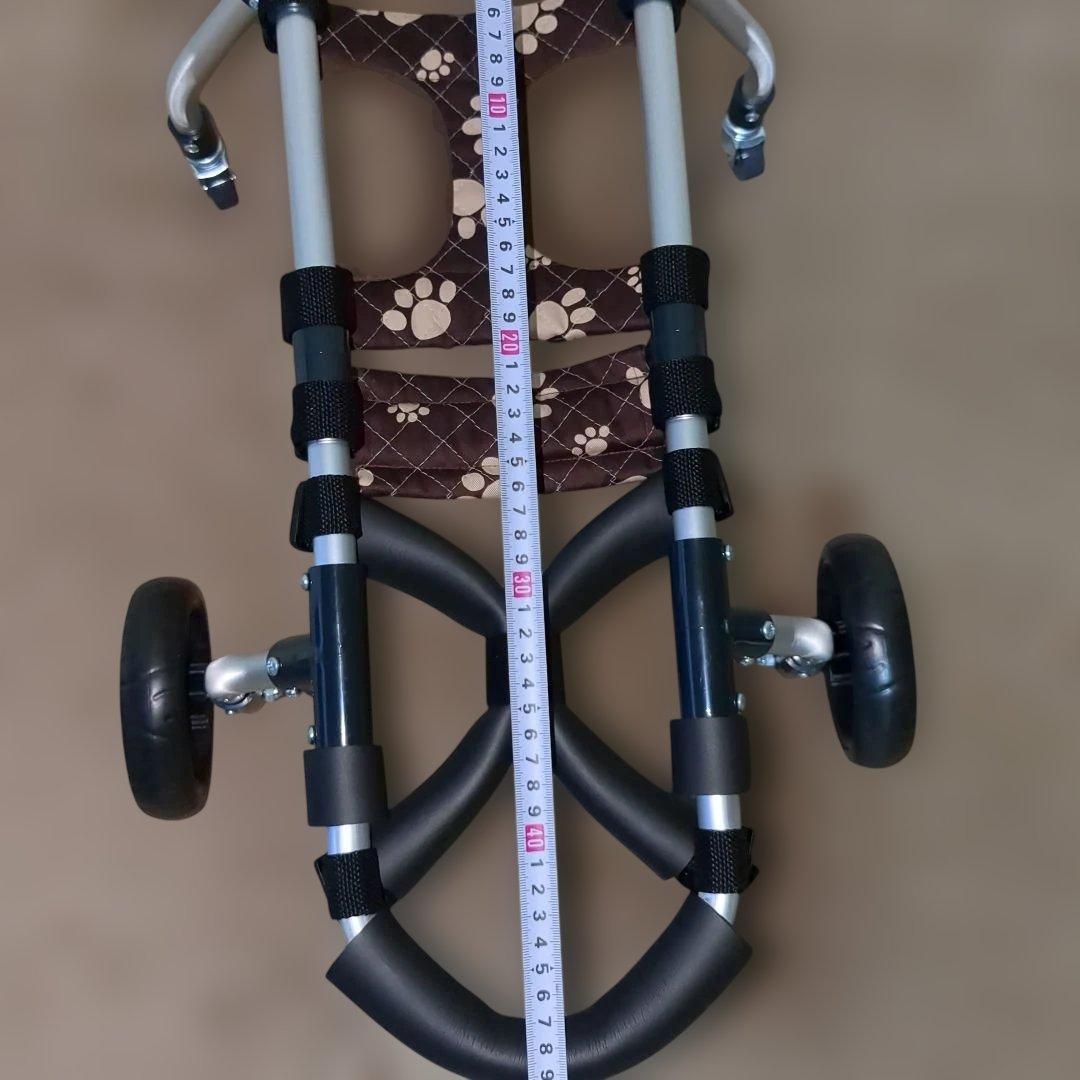 ワンちゃん4輪　リハビリ　食事補助　犬用車椅子　床ずれ防止　犬の歩行器