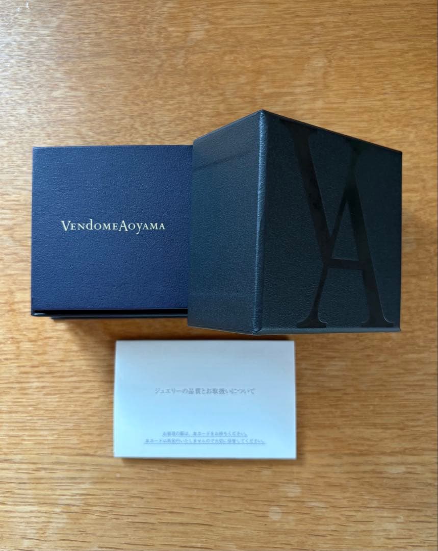 ヴァンドーム青山　イエローゴールド フープ ピアス