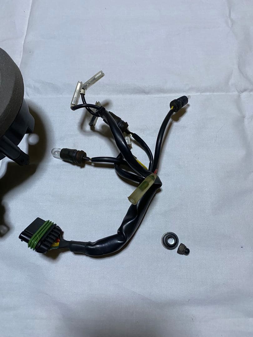 ドゥカティ 748、916、996系 純正スピードメーター、メーターケース　良品