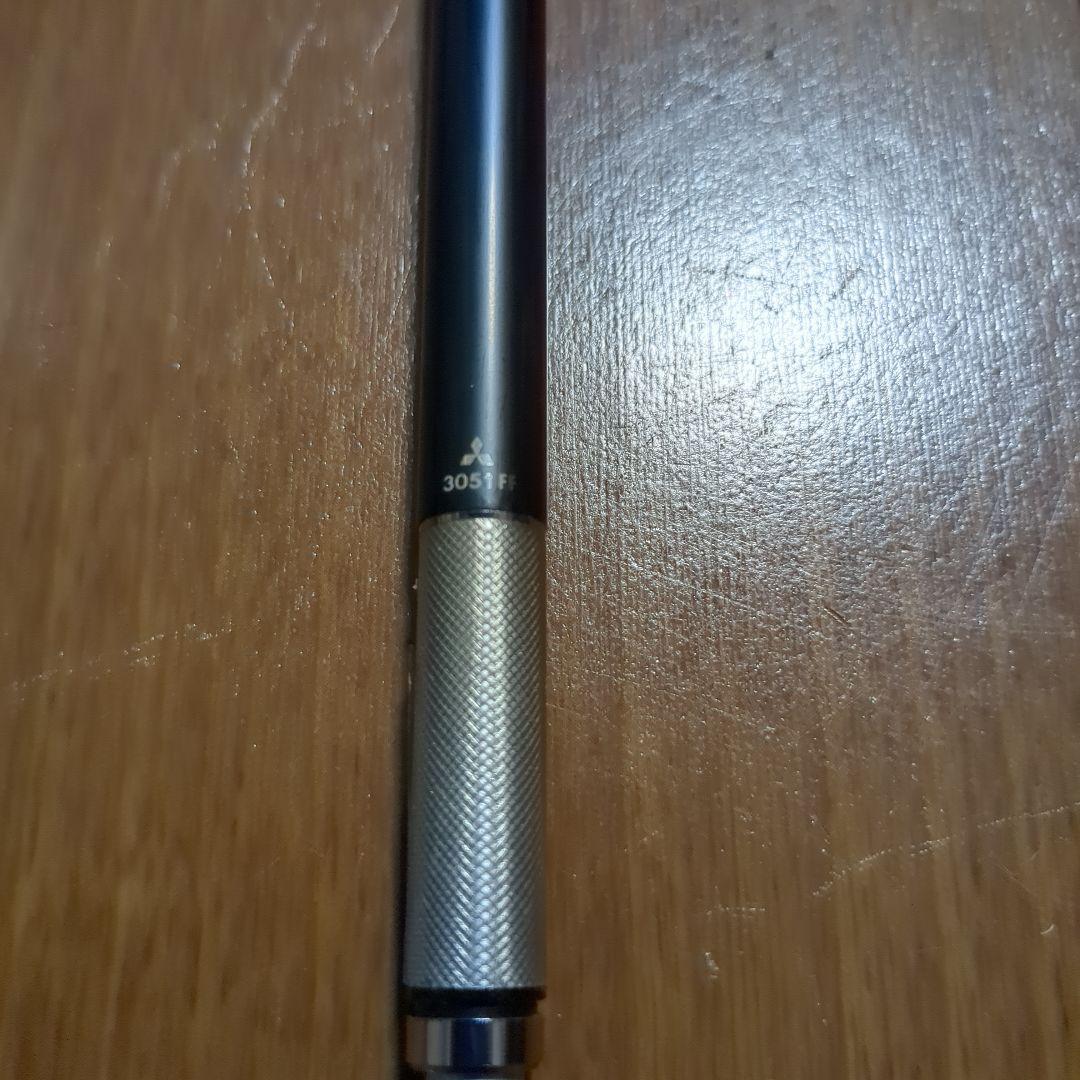 製図用 三菱 hi-uni M5-3051FF シャーペン ハイユニ 黒 指先