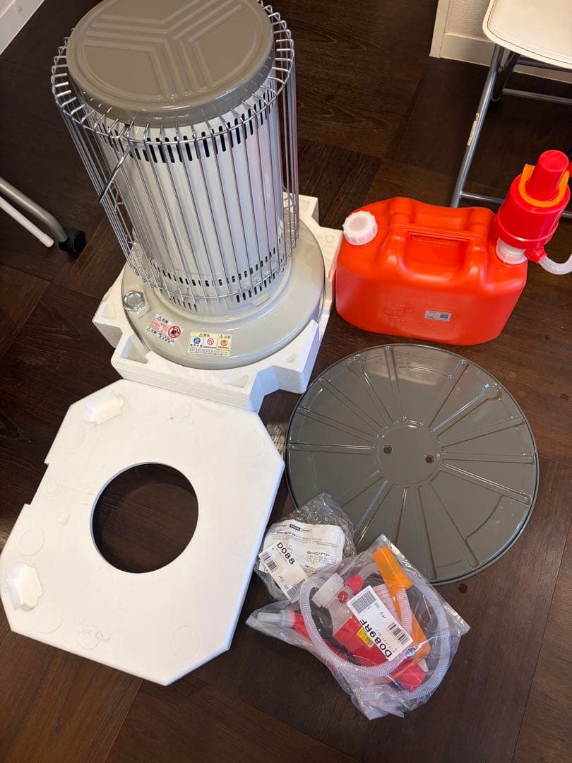 石油ストーブ KS-67H(W) ホワイト+給油缶セット