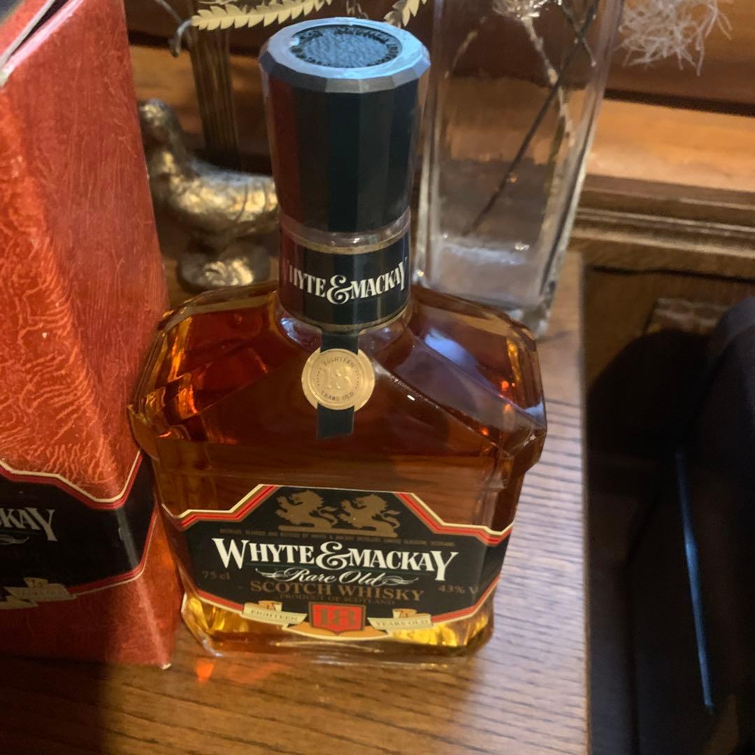 ホワイト & マッカイ 18年 スコッチウイスキー