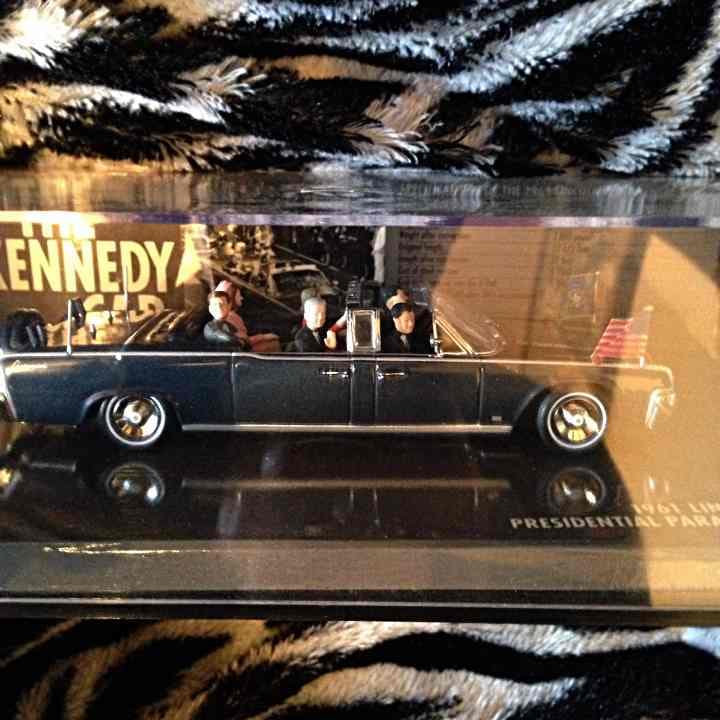 ☆激レア品❗️KENNDY CAR 1:43ケネディー暗殺☆MINICHANPS