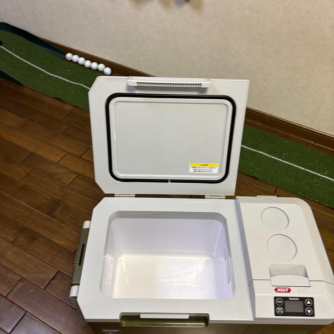 Makita XGT 充電式冷温庫 CW001G