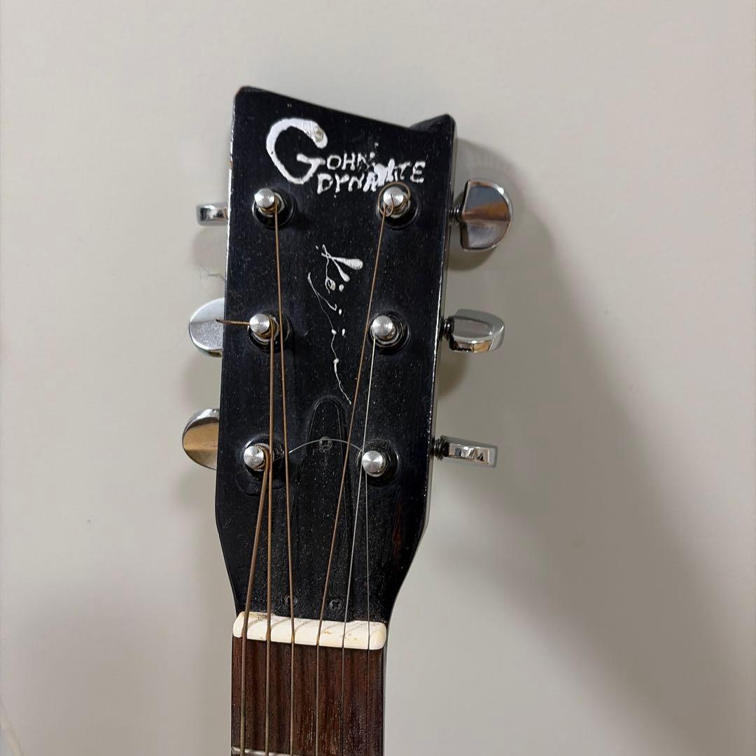 Gohar Dyrhamte アコースティックギター