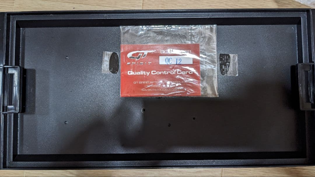 ミニカー KYOSHO Koenig Specials 1/18