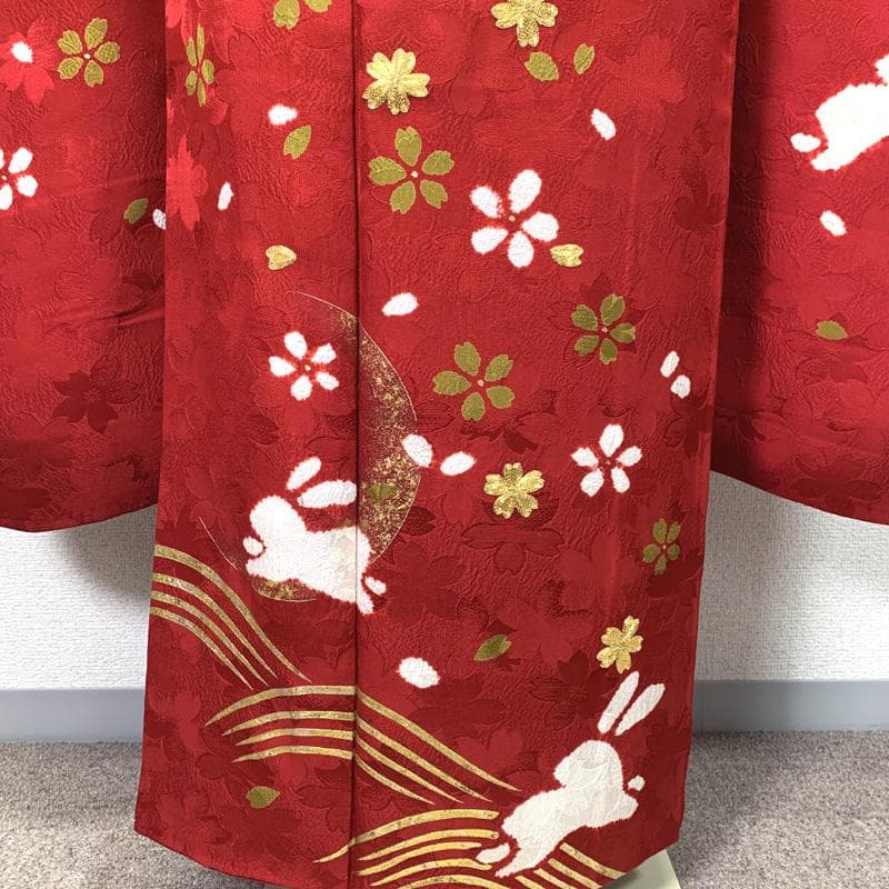 502z23〇小柄な方にも 中振袖 地紋 金彩 金駒刺繍 兎 赤〇成人式 結婚式