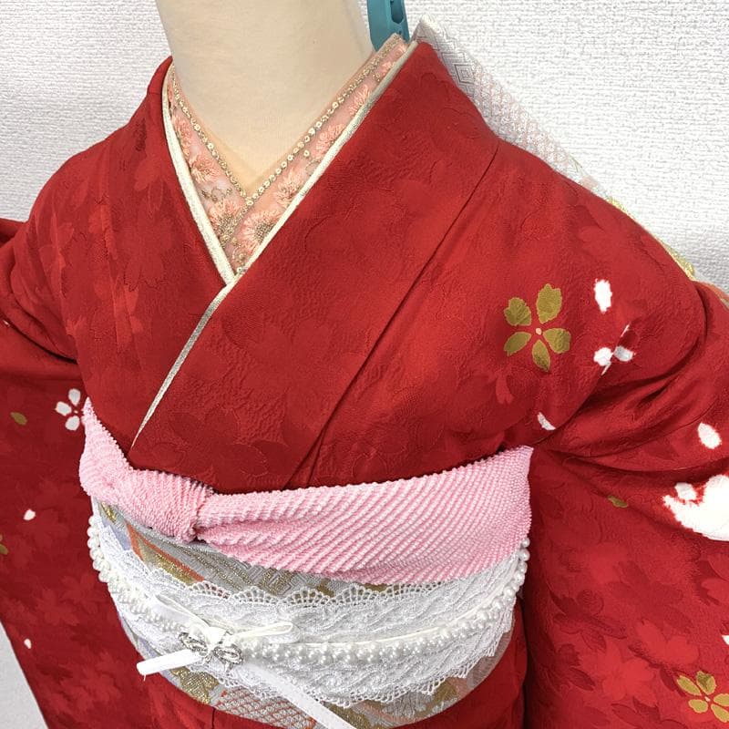 502z23〇小柄な方にも 中振袖 地紋 金彩 金駒刺繍 兎 赤〇成人式 結婚式