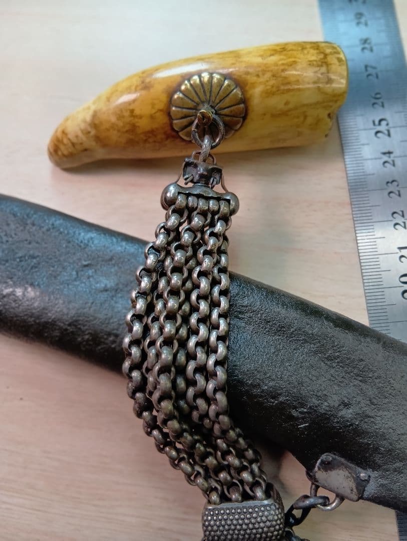 煙管入れ　龍前金具　極上美品金工梅金具根付