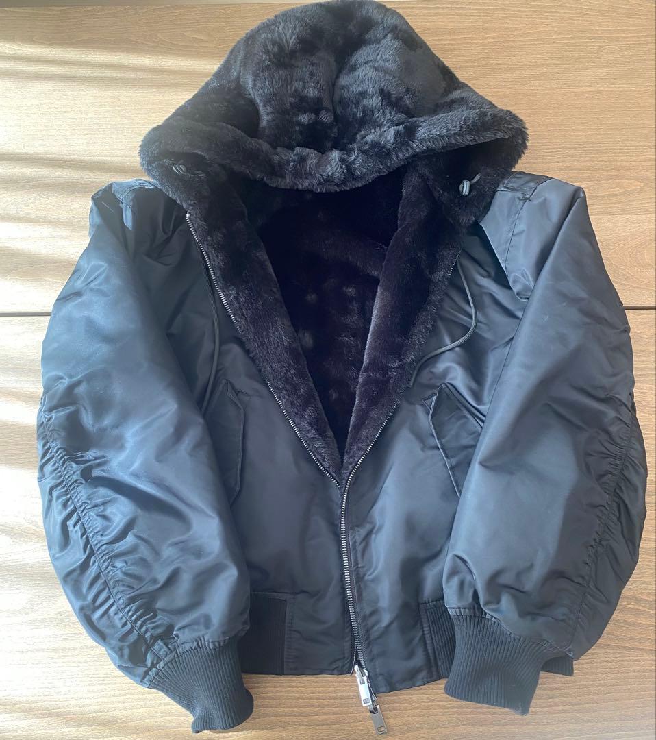 美品 ZARA リバーシブルボンバージャケット| 0993/301 黒 ファー